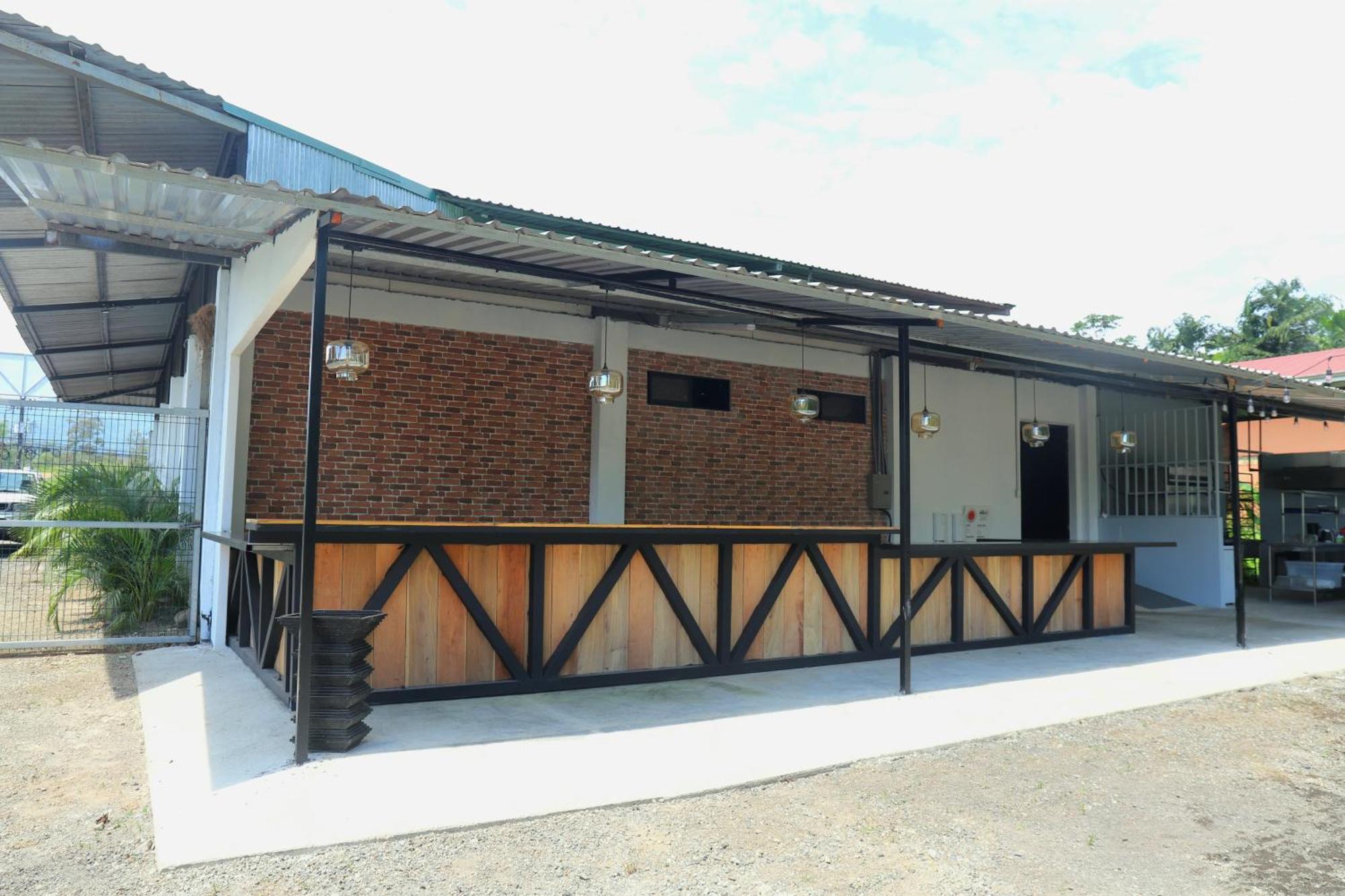 Asha Hostel La Fortuna ภายนอก รูปภาพ